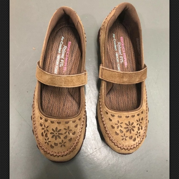 skechers ladies size 7